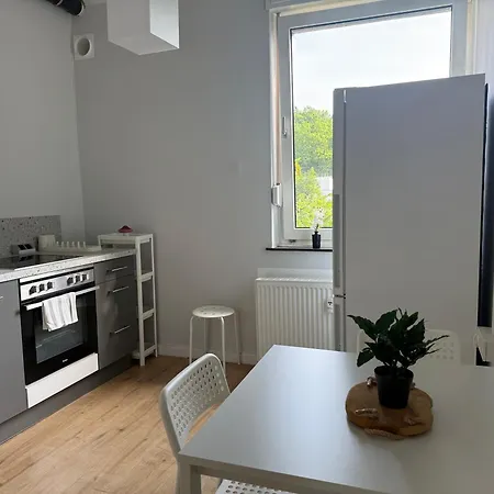 Moderne Monteurzimmer In *